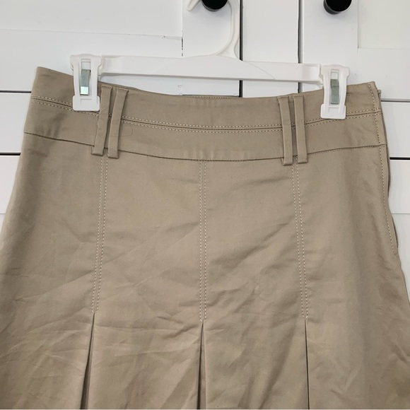 Hallhuber Khaki Pleated Skirt Size Small - Picture 5 of 9